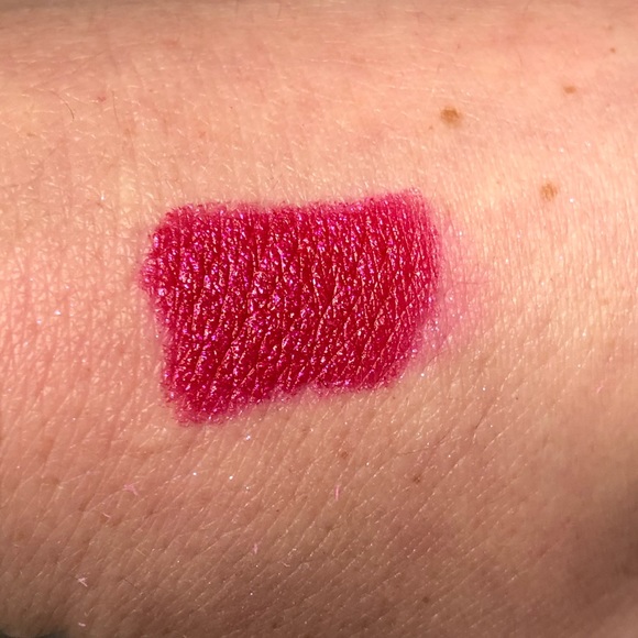 BN-Still Sealed! Revlon Lipstick in Ruby Flash - Picture 3 of 3